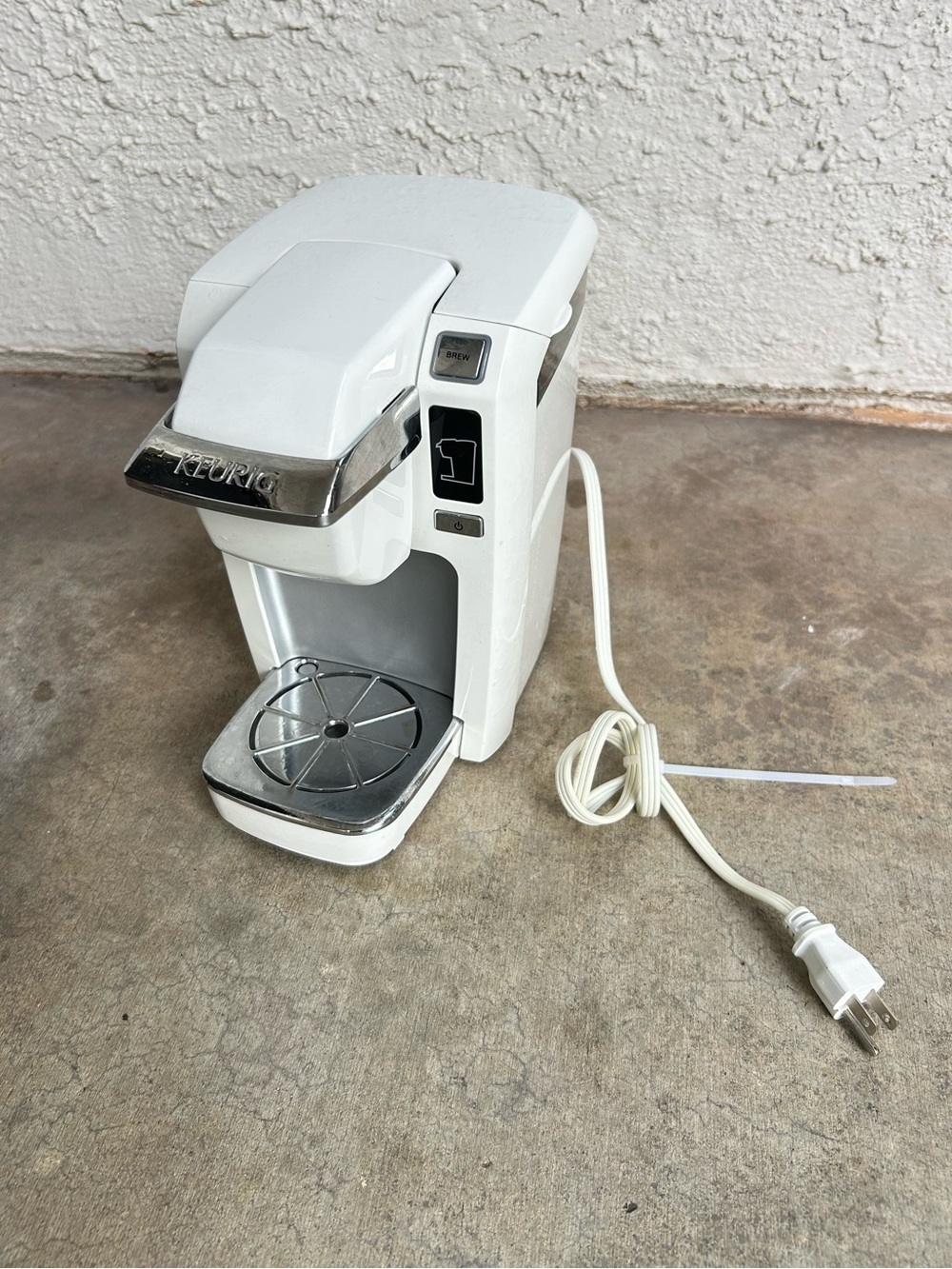 Keurig coffee K10 mini plus self brewing